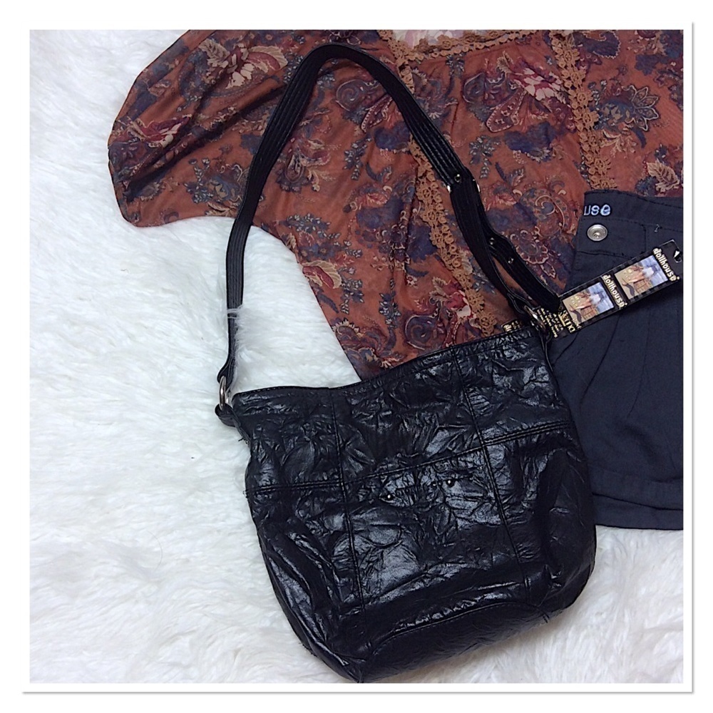 STONE & CO BLACK LEATHER CROSSBODY BAG